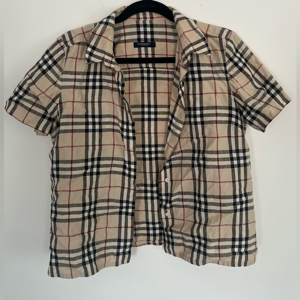 Rare Vintage Women’s Burberry Top 100% Cotton